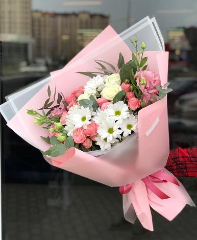 Букет цветов из: Розы, Лизиантусы и Хризантемы в Барсуки Тульская область
